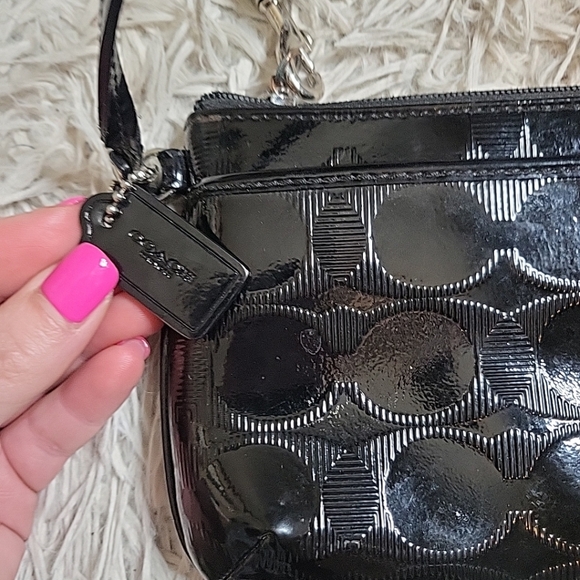 Coach Wristlet Mini Purse Clutch Wrislet Bag Black C Logo Silver Tone Hardware - Picture 3 of 14